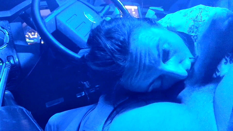 VinnyMacNDelilah: Kouření v mém autě sperma v ústech