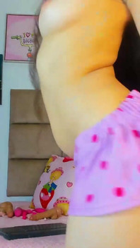 Připravena Si Hrát S Mými Obrovskými Prsy?