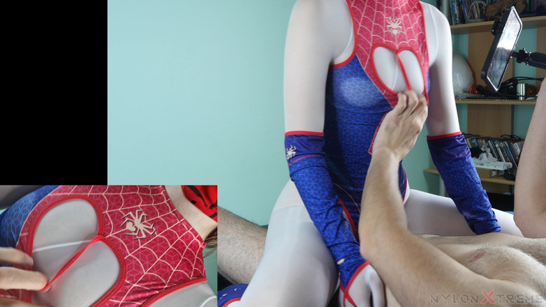 Nylon Xtreme: Elena Clarck 스파이더 오럴