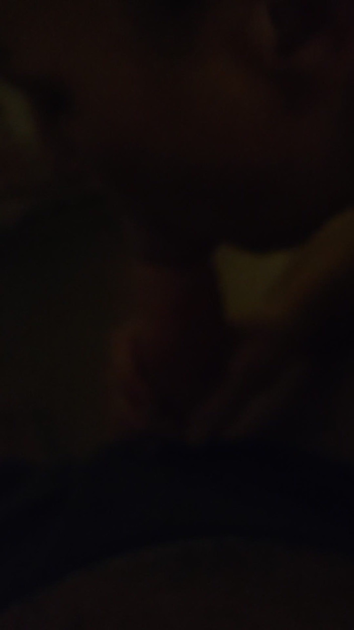 JelaiBora: Quente sérvia milf chupando meu pau em uma pausa