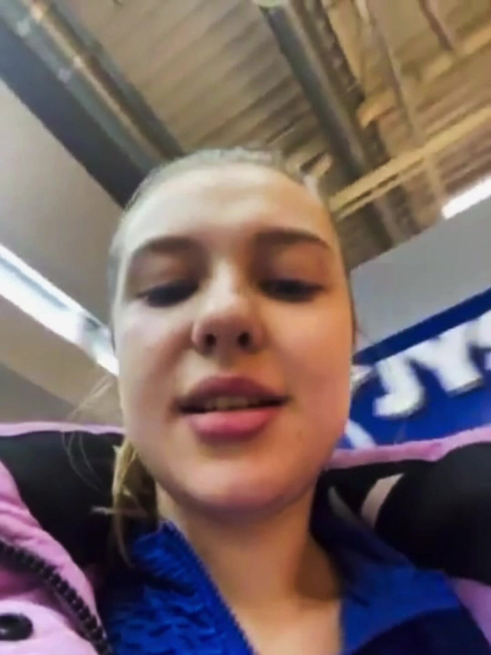 JuiceLussie: Poesje van dichtbij neuken