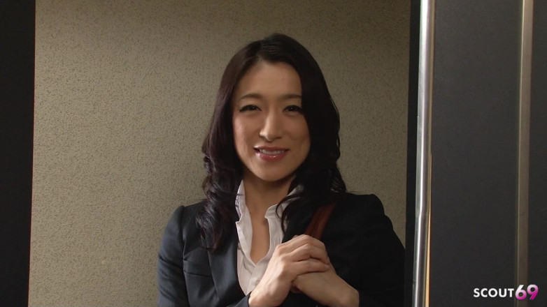 Asian porn collection: Nymphomaniac Japanese Mature Teacher Seduce Big Dick Boy to Fuck...