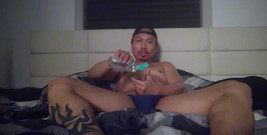 Bastian Kross: M-am masturbat și mi-a supt încărcătura!!