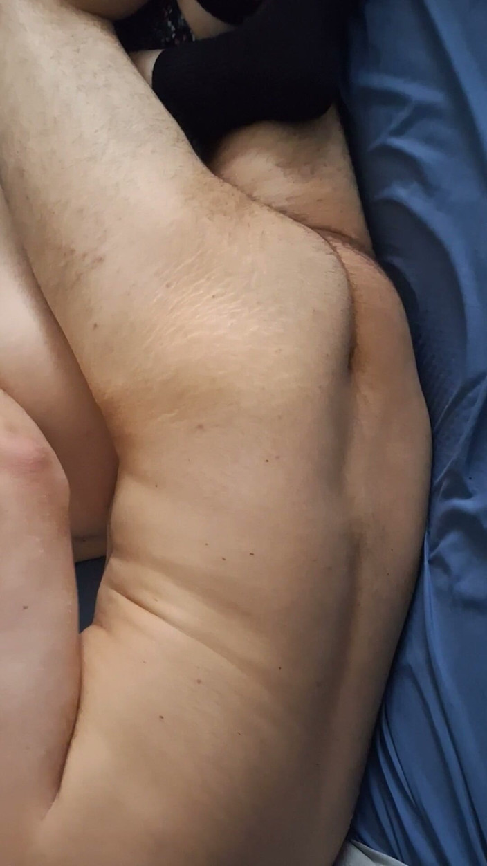 Sebastian Tuga: Using Her Pussy While She Watched Television