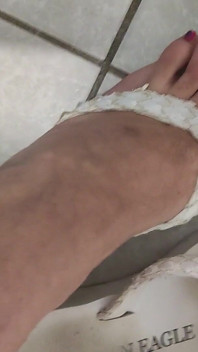 Sexy Feet and Footprints