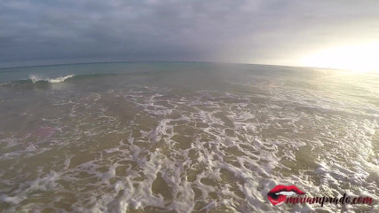 Miriam Prado: Very hot masturbation on the beach