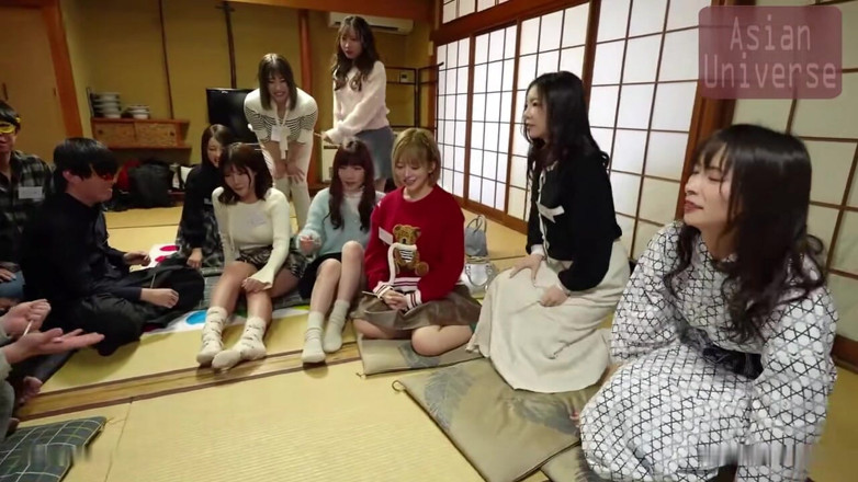 J-Girls Club: Tour de autobuses de primavera caliente: una escapada llena de...