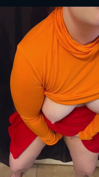 Le Mystère Trempé De Velma