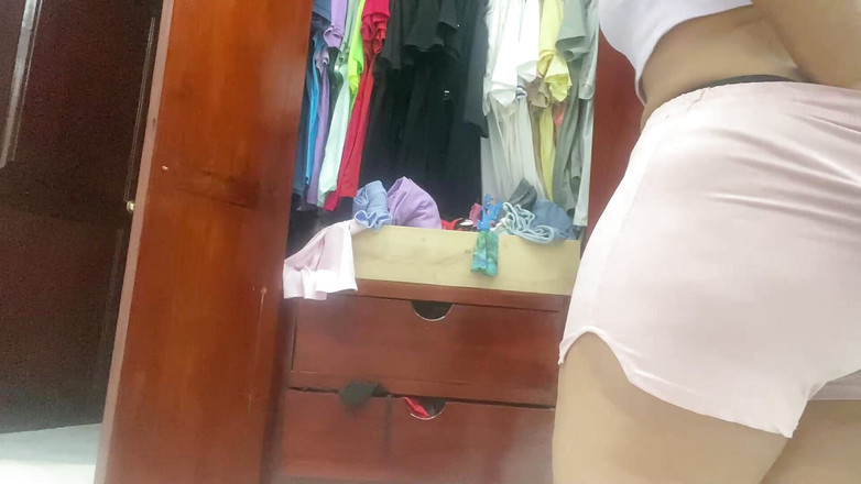 Katrina4deluxe: Sexy macecha ukazuje svou nejintimnější stránku