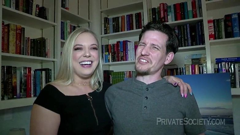 Private Society: Ella prefiere el sexo anal