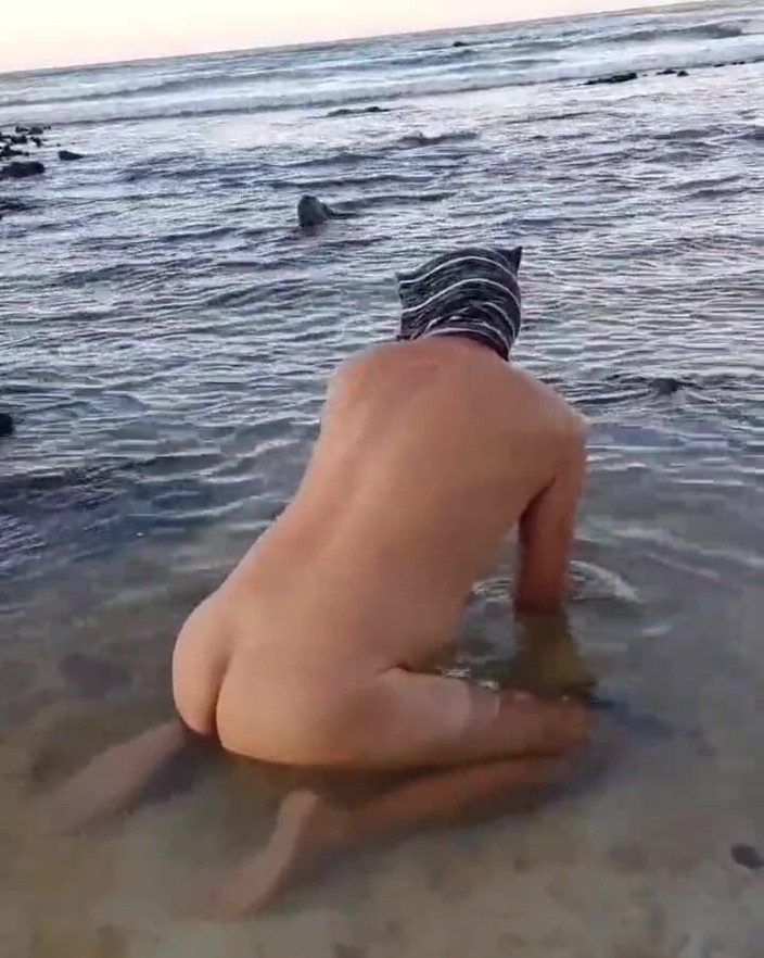 Ladysilvas: Ladysilva nuda in spiaggia