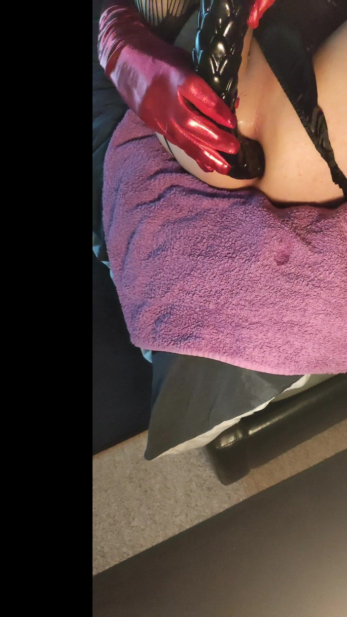 Sallyann: モンスターディルド