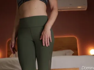 Helena Locke: Helena locke - yogahosen-wichsanleitung
