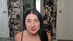 Julia Ryan: 내 작은 자지를 박하처럼 빨아