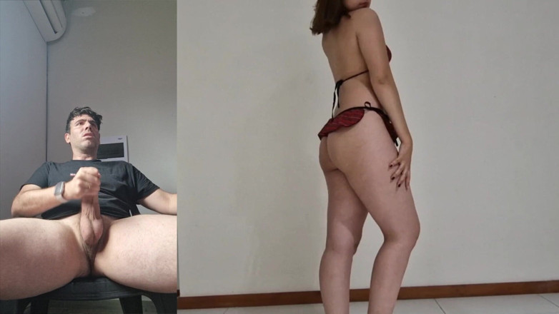 Latinascachondas: Une petite amie aide pendant un appel vidéo