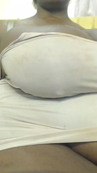Zralá bbw škádlení a pleskání tlustého zadku