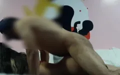 Suka nggak sama kontolku, cowok ini bikin aku ketagihan, dan dia selalu bikin aku crot banyak banget