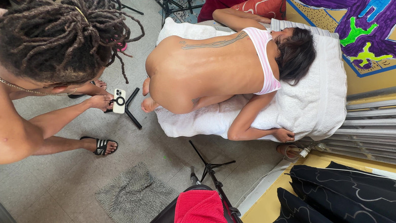 Rellierelz: Princess Takes Big Dick, Aerial View