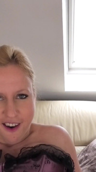 Creampie for Naughty Bareback Slut