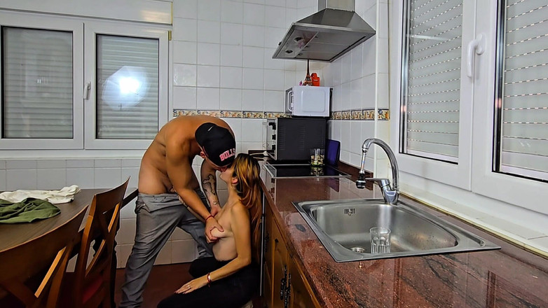 Labestiaylabella: विश्वासघाती पत्नी अपने प्रेमी को चोद रही है!