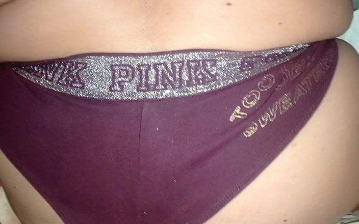 Milfta boohot: Reverzní cowgirl a dobré kouření od mé perverzní macechy