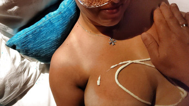 Emma_Alex: Liburan di Turki. Adik tiri minta dipijat dulu sebelum dipijat