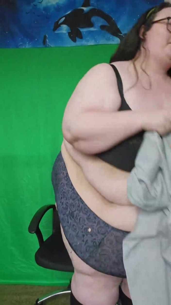 SSBBWLadyBrads: Fat SSBBW Goddess Clothes Try on