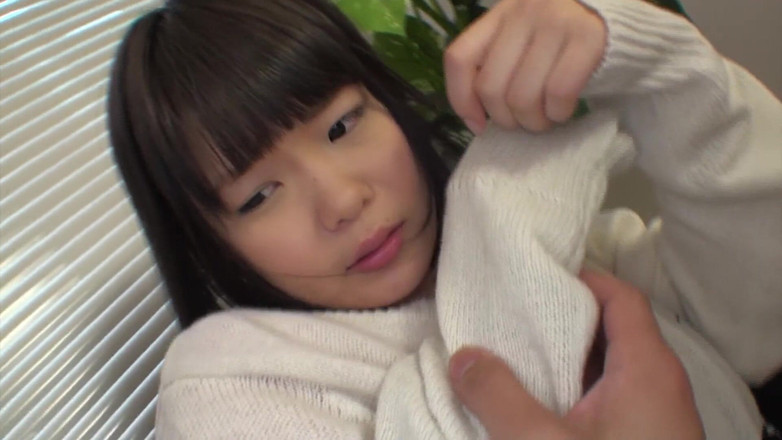 Watch Dirty Movies: Japanse tiener krijgt een enorme creampie door haar stiefbroer!