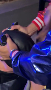 Seksowny cosplay na imprezie. Nigdy nie myślałam, że skończy po mojej silniejszej stronie!