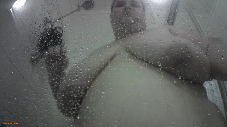 LaLaDelilah: Wet BBW shower