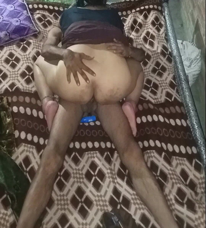 Rinki devi: Sürücü Ke Saath Chudai
