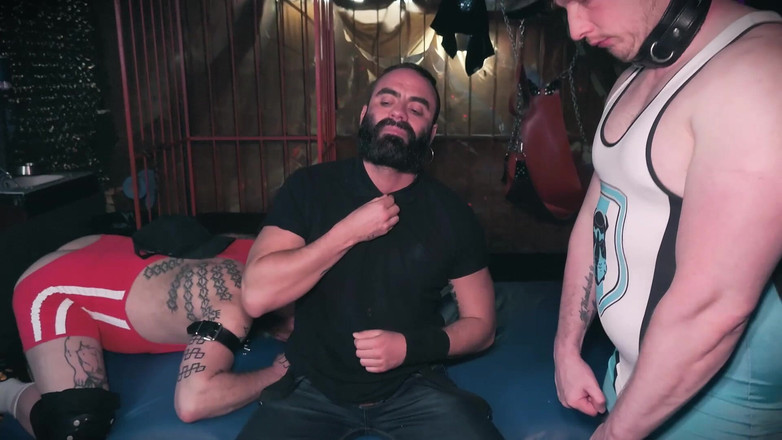 The Bearded Master: 胡子大师，受虐狂和戴绿帽子