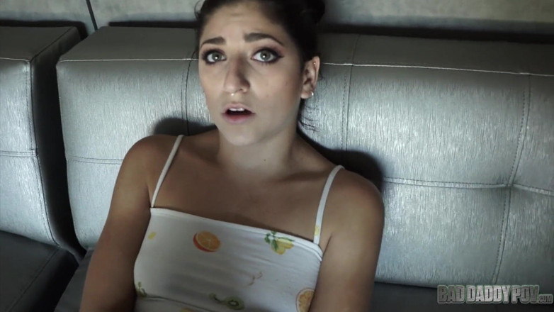 BadStepFamilyPov: Nikki Knightly 1, fată cu vedere la persoana 1 pentru futai, dar...