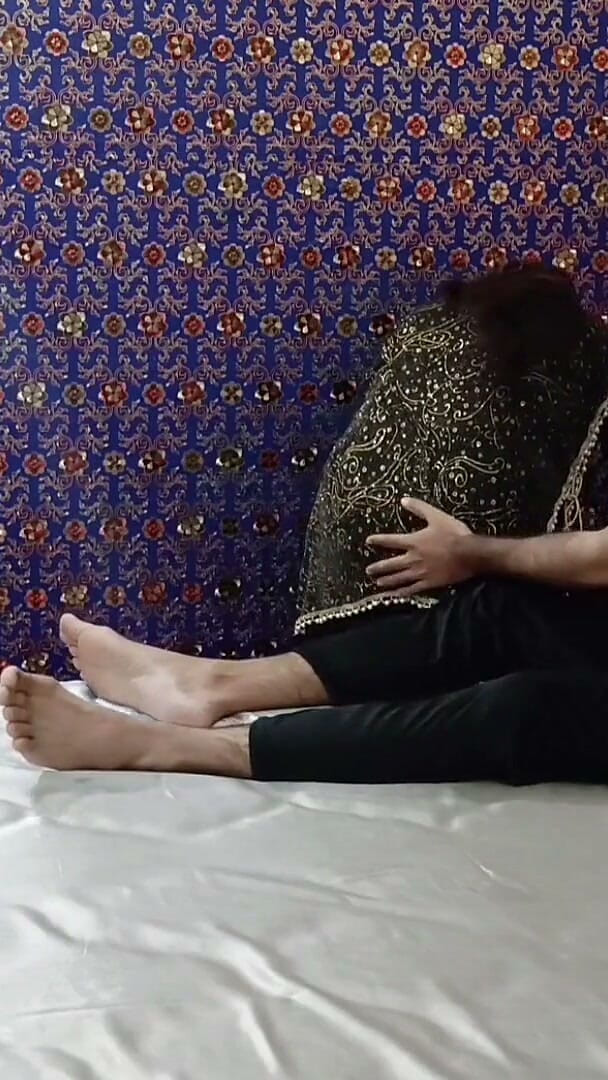 IndianDesiBabhi: My Indian House Owner Seduces and Fuck with Me