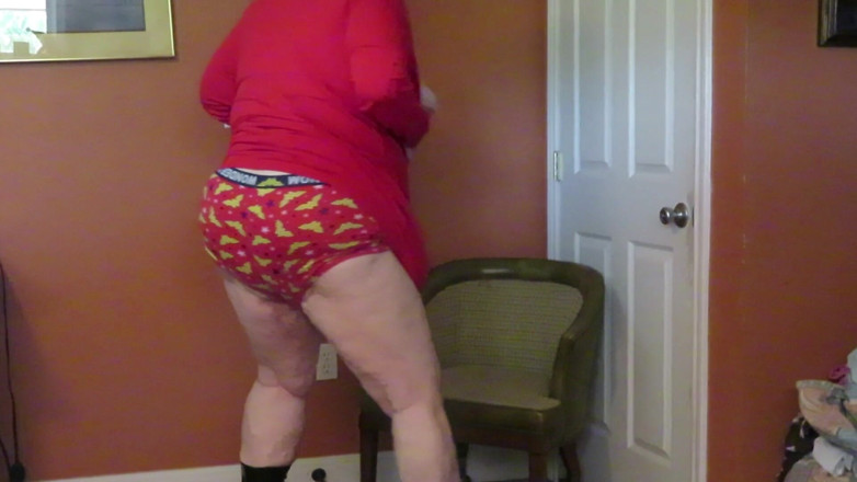 BBW nurse Vicki adventures with friends: Стриптиз из красного платья и пылающих сапоги, часть 1