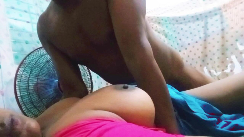 Hasanlizuy: Bangladéšská romantická a sexy vesnická tetička v domácnosti