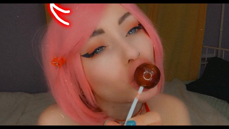 Dirty slut 666: Miluji sání lízátka a dělání ahegao obličeje!