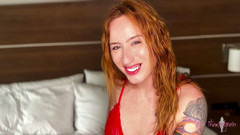 Themistyrein: Pawg Misty berambut merah dikongkek dalam sesi terapi seks pertamanya