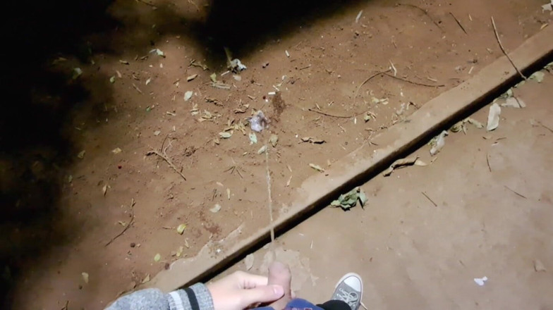 Marcosninfo: Salió De Noche a Buscar Hombres Para Averiguar Qué Había...