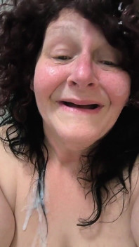 That Mutherfucker Chased Her Down to the Toilet N Jerked off in Her Face