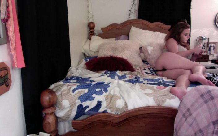 Alli Anderson: Mostly Ignoring You