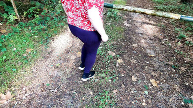 Bouncy Tits Action: Payudara bogel besar dipukul di Halangan