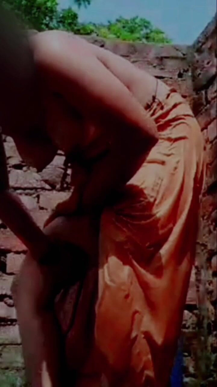 TricolorMusic3: Asks the Woman to Send Her Nude Mms. Take a...
