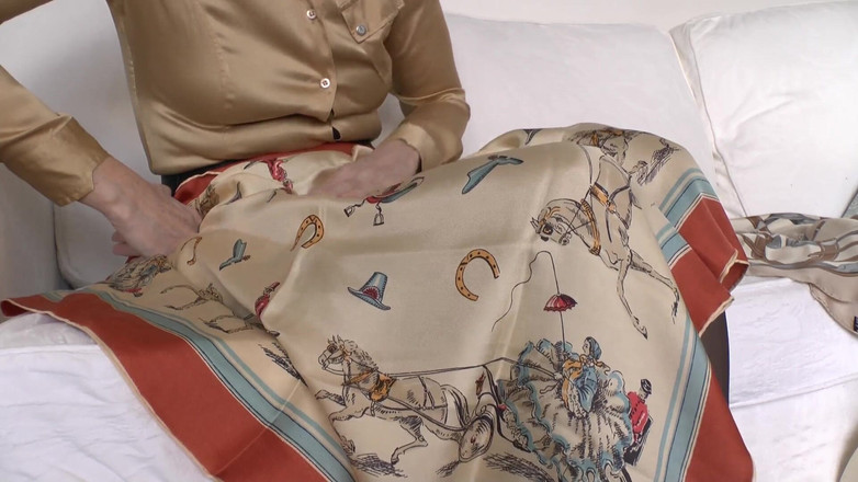 Lady Victoria Valente: pada Selendang Sutera Ibu Tiri, Lady Victoria Valente