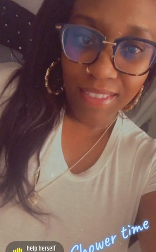 Diamond: Já vím. Já vím. Jsem příliš humbuk ohledně času sprchy.