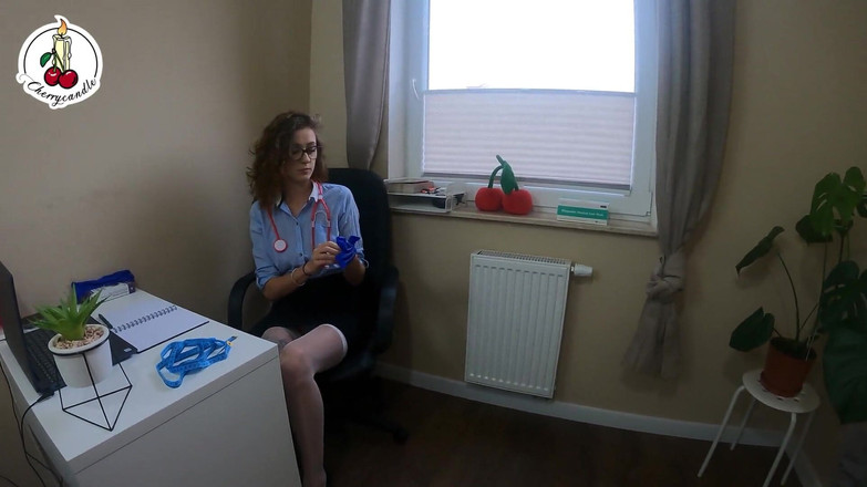 Cherrycandle: Chodila jsem darovat moje sperma a sestra mi pomohla