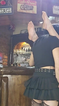ストラップレスディルドでセックスする女の子たちが見ている