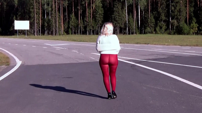 RedRoseRus: Modern Stil På Vägen