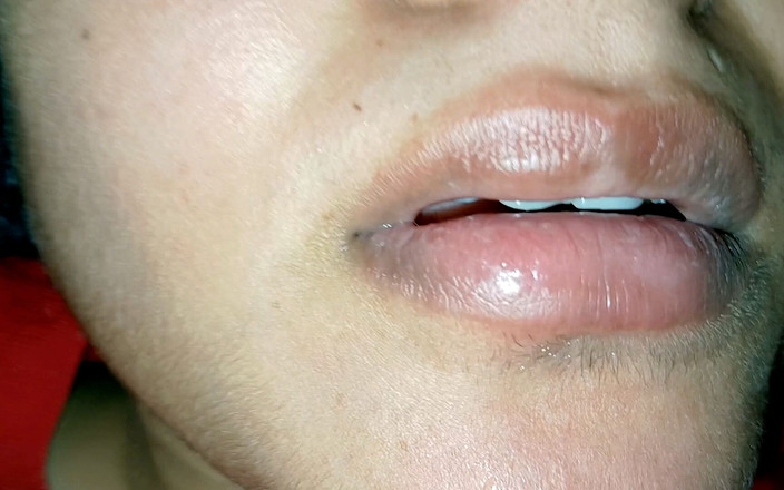 kirti bhabhi: Il suo ragazzo scopa hardcore una figa stretta