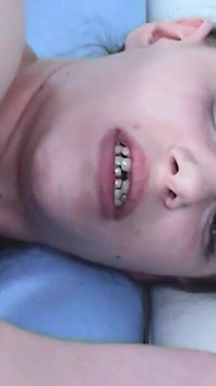 Táta šuká mladého souseda